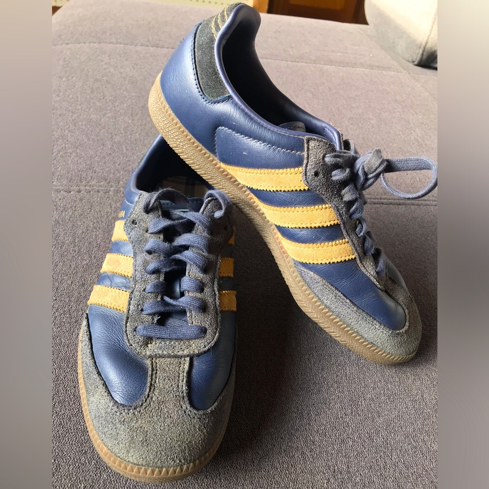 Blue and Gold Sambas